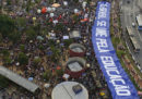Decine di migliaia di persone hanno manifestato in Brasile contro i tagli all'istruzione