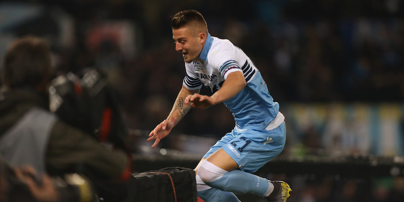 Sergej Milinkovic-Savic esulta dopo il gol segnato all'Atalanta (Getty Images)