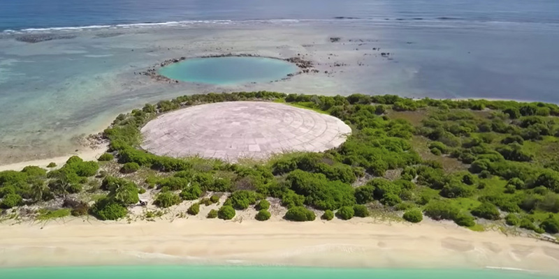 La cupola di cemento di Runit, Isole Marshall (ABC News Australia)