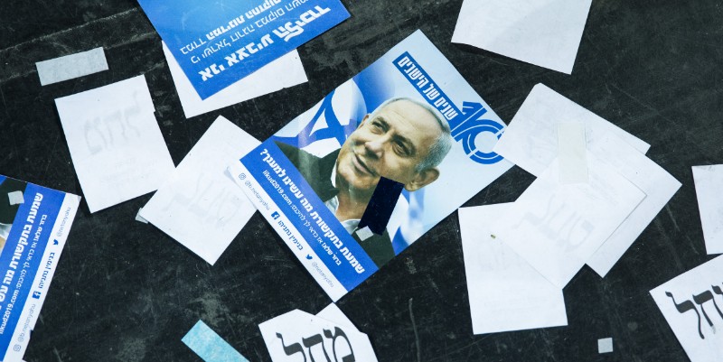 Volantini elettorali del Likud, il partito di centrodestra del primo ministro uscente Benjamin Netanyahu (Amir Levy/Getty Images)