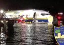 Un Boeing 737 è caduto in un fiume a Jacksonville, in Florida