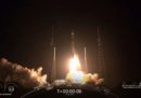 SpaceX ha portato in orbita i primi 60 satelliti del suo progetto Starlink per trasmettere Internet dallo Spazio