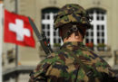 La Svizzera ha votato a favore di una revisione restrittiva della legge federale sulle armi