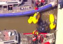 Il video dell'elicottero precipitato e recuperato dal fiume Hudson a New York