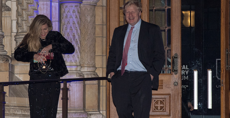 È intervenuta la polizia a casa del politico britannico Boris Johnson e della sua compagna, dopo che i vicini avevano sentito urla e rumori di cose rotte