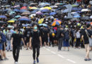 A Hong Kong migliaia di persone stanno manifestando per ottenere la definitiva cancellazione dell'emendamento sull'estradizione