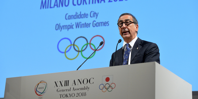 Il sindaco di Milano, Giuseppe Sala, parla all'assemblea generale dell'Associazione dei Comitati Olimpici Nazionali a Tokyo (Getty Images)