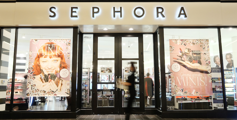 Mercoledì Sephora chiuderà tutti i suoi negozi negli Stati Uniti per un corso sul rispetto delle differenze