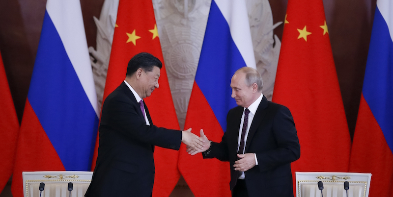 Vladimir Putin e Xi Jinping (AP Photo/Alexander Zemlianichenko, Pool)
