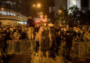 Le proteste a Hong Kong stanno continuando: 28 persone sono state ferite e 37 arrestate