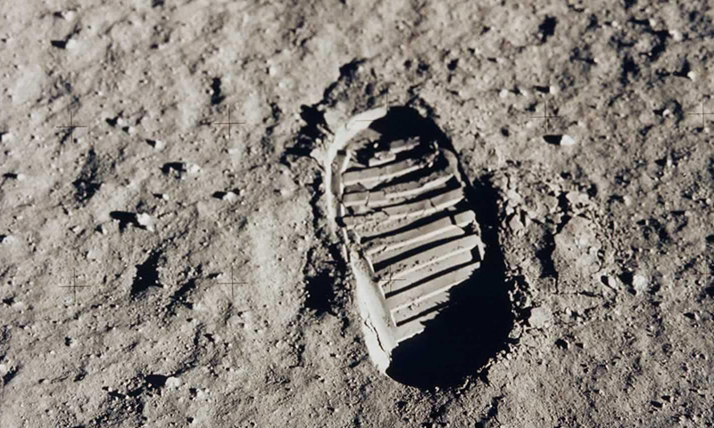Una delle prime impronte lasciate sulla Luna da Buzz Aldrin, il 21 luglio 1969 (NASA)