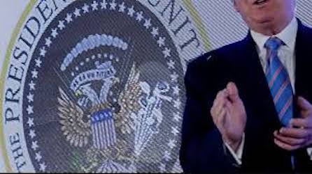 Qualcuno ha fatto uno scherzo a Donald Trump