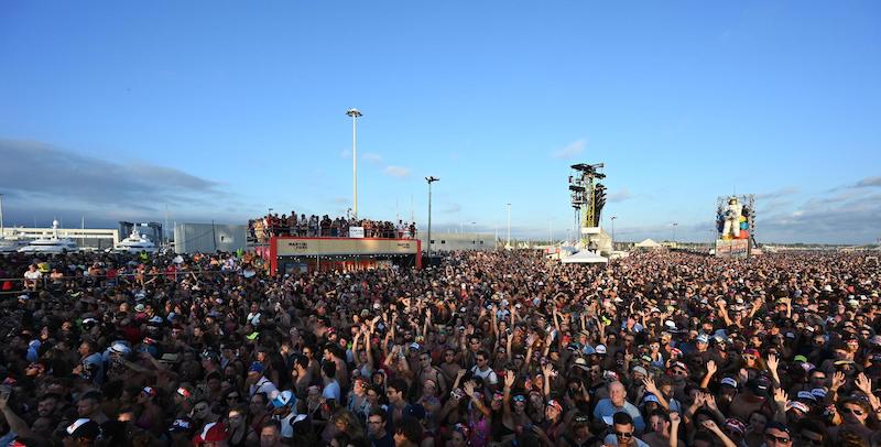 La tappa del "Jova Beach Tour" a Viareggio (ANSA/CLAUDIO GIOVANNINI)