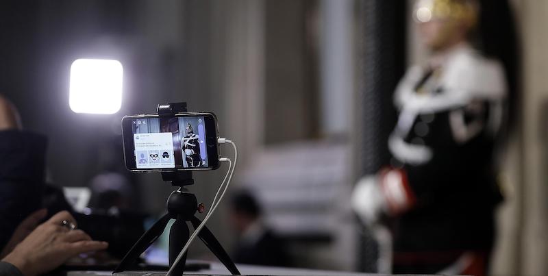 Diventa anche tu un analista politico!