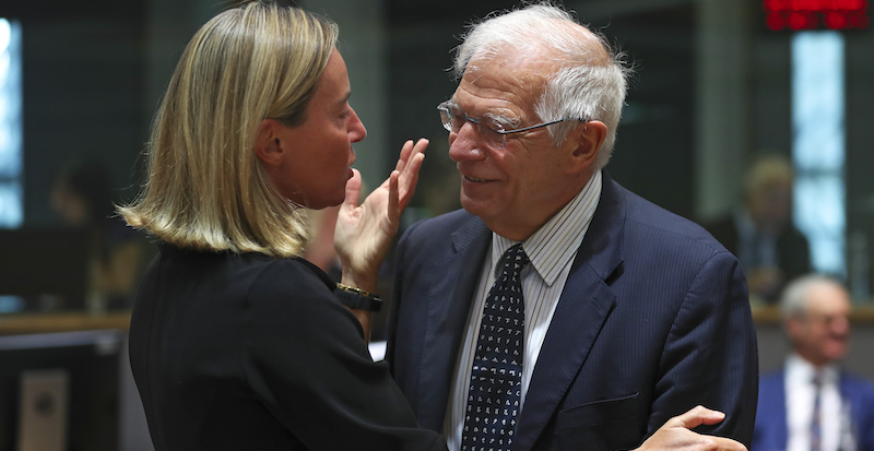 Federica Mogherini e Josep Borrell (AP Photo/Francisco Seco)