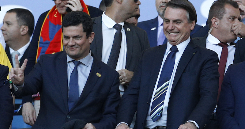 Sérgio Moro, a sinistra, e Jair Bolsonaro (AP Photo/Victor R. Caivano)