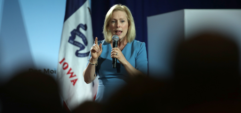 La senatrice Kirsten Gillibrand si è ritirata dalle primarie Democratiche statunitensi