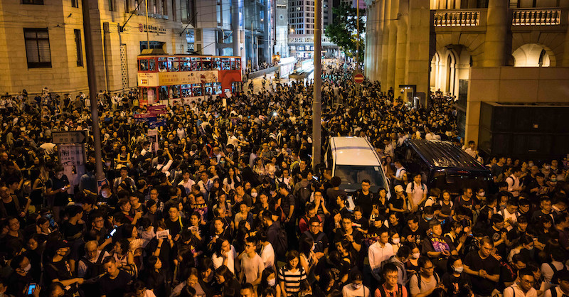 La manifestazione antigovernativa che si è tenuta il 2 agosto a Hong Kong (Billy H.C. Kwok/Getty Images)
