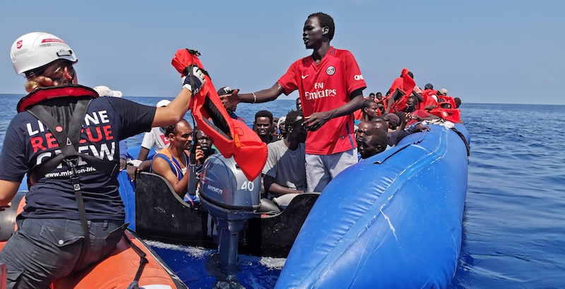 Salvini ha vietato l’ingresso in Italia della nave Eleonore, che ha a bordo 101 migranti