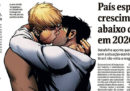 La prima pagina di "Folha de S.Paulo", con un bacio tra due uomini