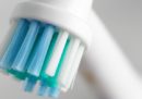 Perché ha senso usare uno spazzolino da denti elettrico
