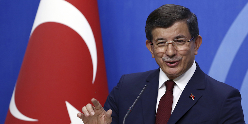 L'ex primo ministro turco Ahmet Davutoglu si è dimesso dall'AKP di Erdoğan