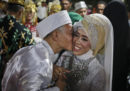 Il Parlamento dell'Indonesia ha ritirato una legge che avrebbe criminalizzato la convivenza fuori dal matrimonio