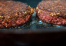 McDonald’s venderà in alcuni ristoranti canadesi gli hamburger di origine vegetale di Beyond Meat