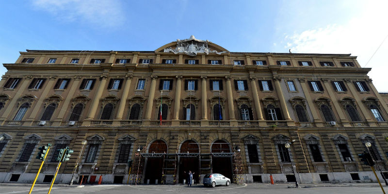 Il ministero dell'Economia ha venduto 6,5 miliardi di euro di titoli di stato a un tasso di interesse negativo