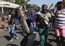 Le violenze in Sudafrica contro gli stranieri che 
