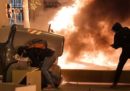 La notte di scontri e violenze a Barcellona