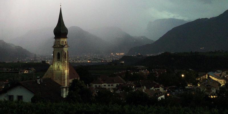 Una veduta della conca di Bolzano dopo un violento temporale, 26 luglio 2019 (ANSA/ ROBERTO TOMASI)