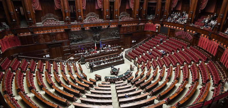 La Camera ha approvato definitivamente il taglio del numero dei parlamentari  - Il Post