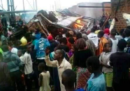 Almeno 31 persone sono morte in un incidente che ha coinvolto un autobus in Congo
