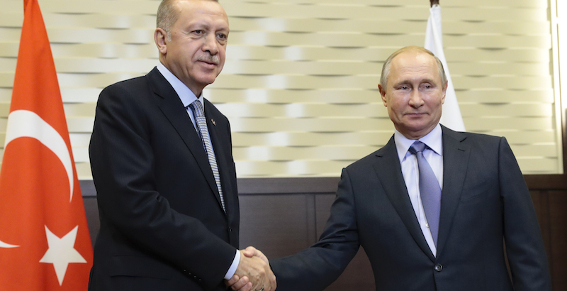 Vladimir Putin e Recep Tayyip Erdogan a Sochi (AP Photo/Sergei Chirikov, Pool)