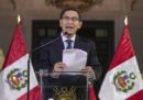 In Perù il presidente ha sciolto il Parlamento, che ha sospeso il presidente