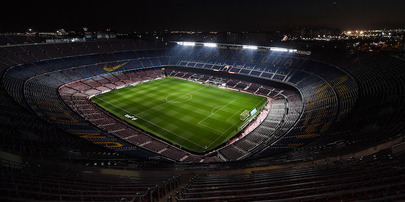 Lo stadio di Barcellona Nou Camp il 6 febbriaio 2019, prima di una partita tra Barcellona e Real Madrid (Alex Caparros/Getty Images)