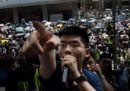 All'attivista Joshua Wong è stato impedito di candidarsi alle prossime elezioni locali di Hong Kong