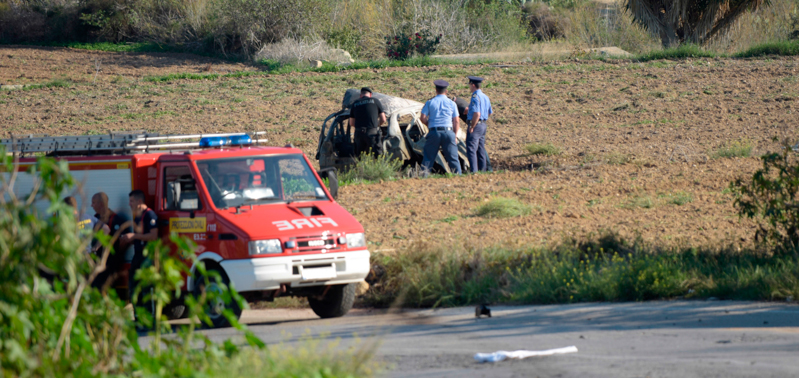 L'auto di Daphne Caruana Galizia dopo l'esplosione. (STR/AFP/Getty Images)