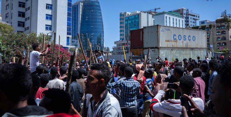 Una protesta ad Addis Abeba. (AP photo Mulugeta Ayene)
