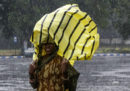 Il Bangladesh ha ordinato l'evacuazione di circa 100mila persone per l'arrivo del ciclone Bulbul