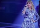 Taylor Swift potrà cantare le sue vecchie canzoni agli American Music Awards, dopo un accordo con i manager che glielo impedivano