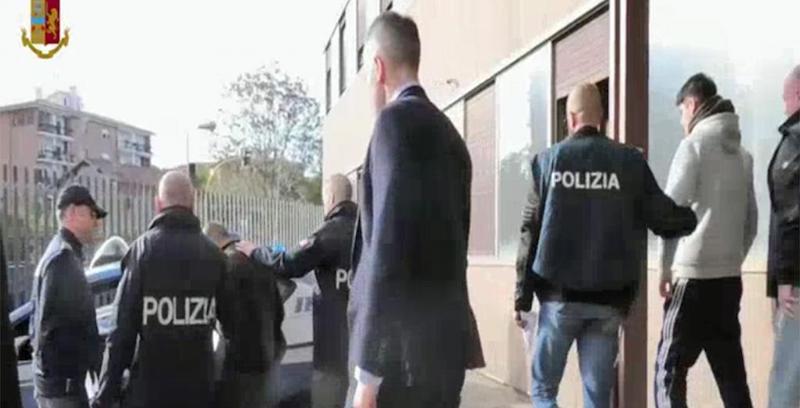 L'arresto di Licci e Chiricozzi
(ANSA/POLIZIA)