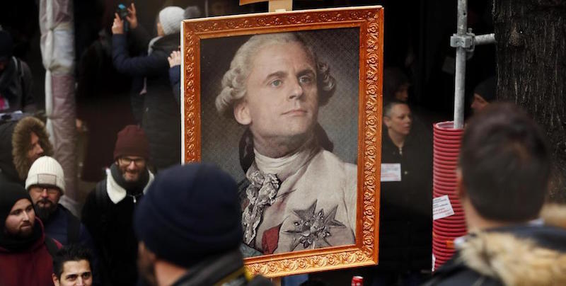 Parigi, 5 dicembre
(EPA/CHRISTOPHE PETIT TESSON/ansa)