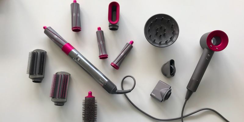 Per chi vorrebbe un Dyson per i capelli, a Natale - Il Post