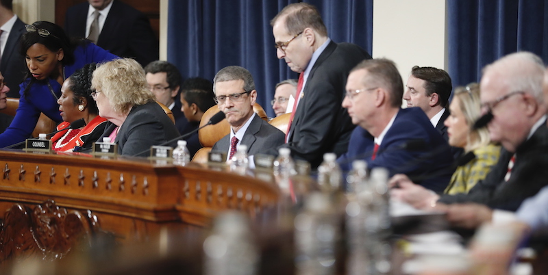 La commissione Giustizia della Camera degli Stati Uniti, durante il dibattimento di oggi (AP Photo/Andrew Harnik)
