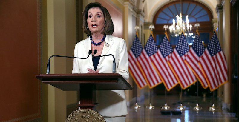 La speaker Nancy Pelosi ha chiesto alla Camera di iniziare a redigere le accuse per l’impeachment contro Donald Trump