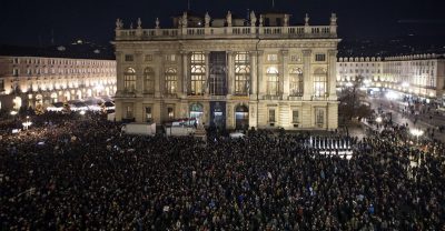 Le foto della manifestazione delle "sardine" a Torino