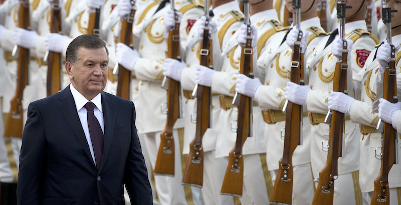 Il presidente uzbeko Shavkat Mirziyoyev (AP Photo/Mark Schiefelbein)