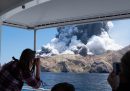 Sembra che non ci siano altri sopravvissuti all'eruzione del vulcano di White Island